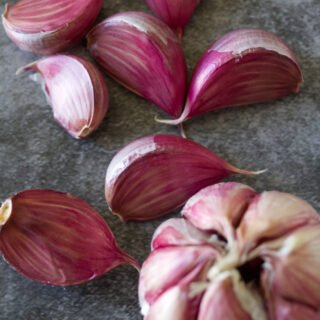 lots of garlic cloves