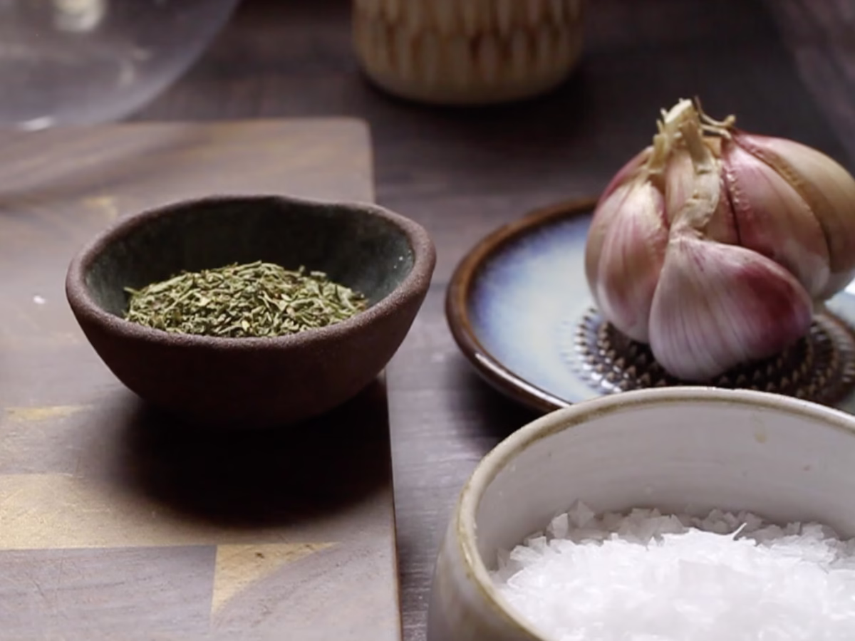 ingredients used to make lemon-herb marinade