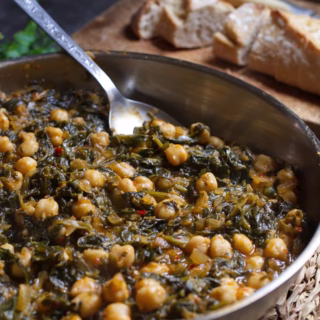 A pan of Spinach and chickpeas