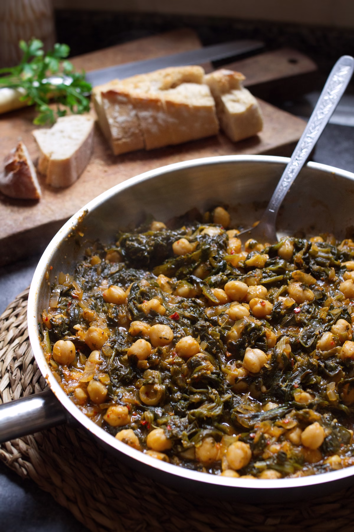 A pan of Spanish Spinach and chickpeas